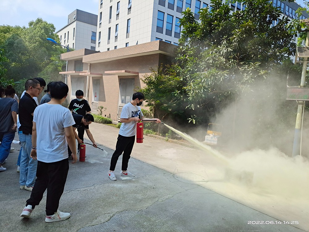 1655198755971690.jpg 1655198755971690.jpg